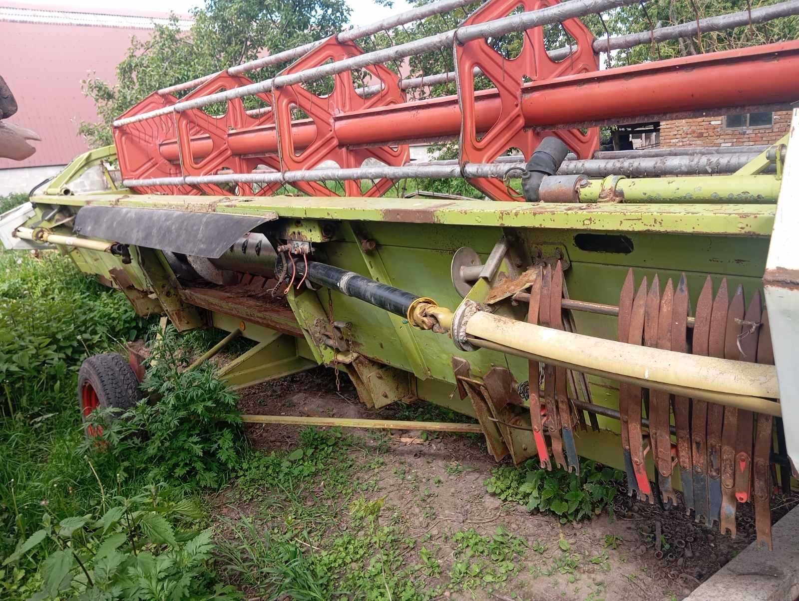Комбайн Claas Mega 218
