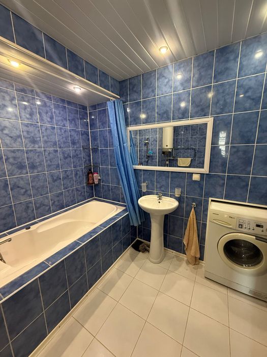 Сдается 3к квартира (Лазурный)