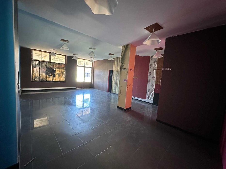 Aluguer de Loja 135m2 em Darque