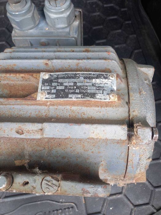 електро двигун 2.2квт  2900 обертів