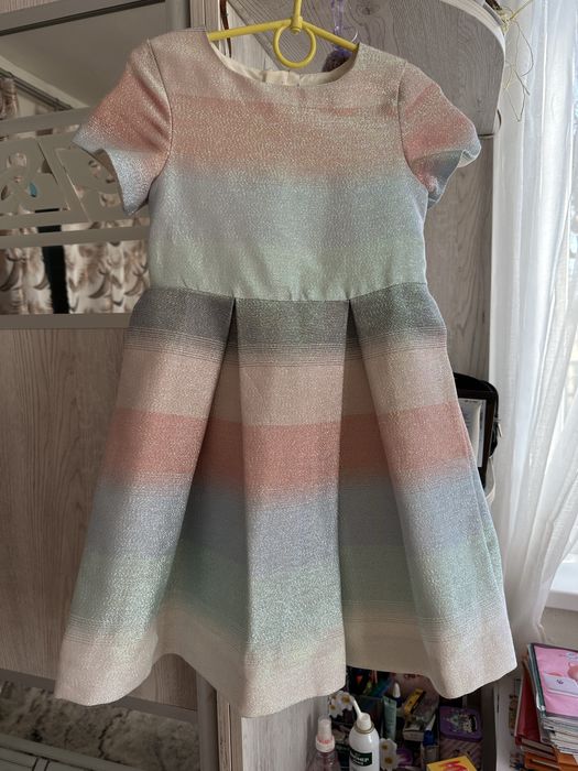 Нарядное платье next на девочку 5-6 лет /сукня