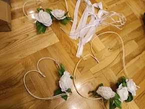 Dekoracja ślubna na samochód