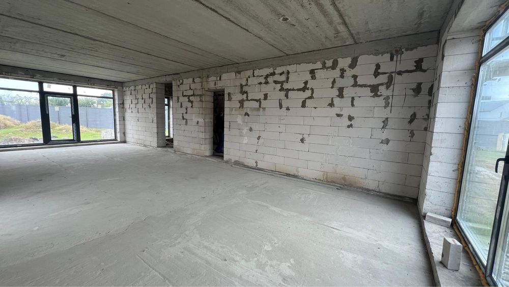 Продаж нового сучасного будинку в с.  Слобода, вул. Пономаренка