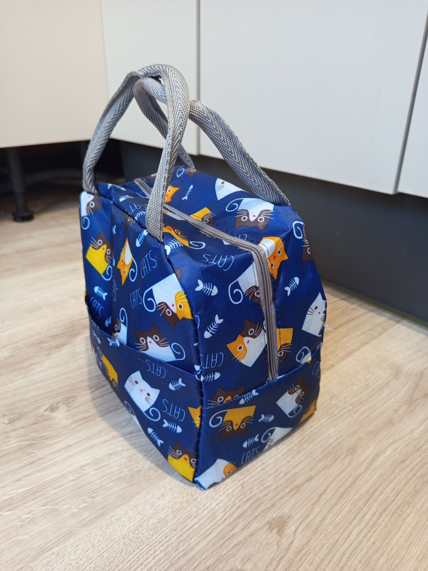 Termiczna torba na lunch – stylowa i praktyczna!