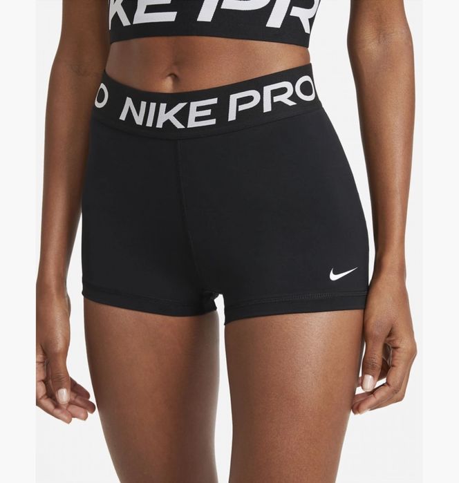 Спортивні шорти nike