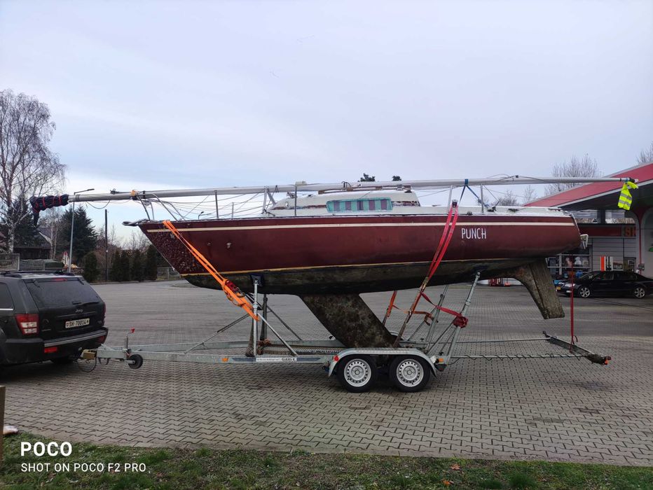 Żaglówka Tequila z silnikiem