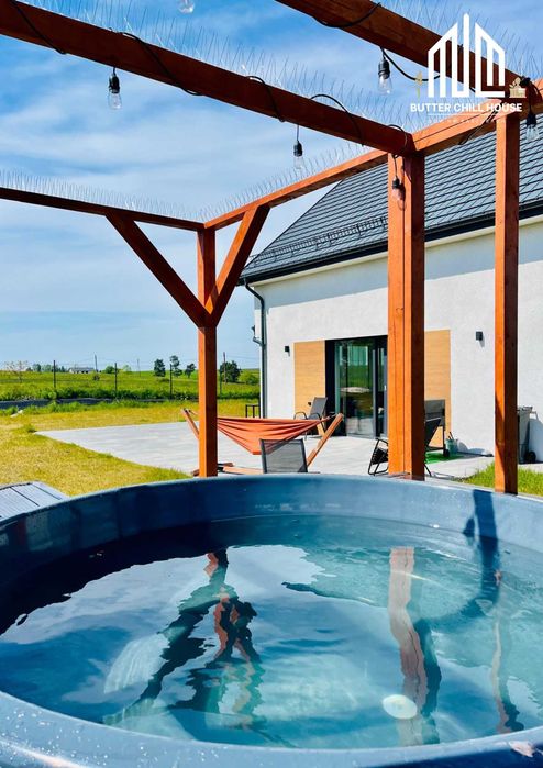 Butter Chill House - Dom na Kaszubach z Basenem i Balią dla 12 osób.