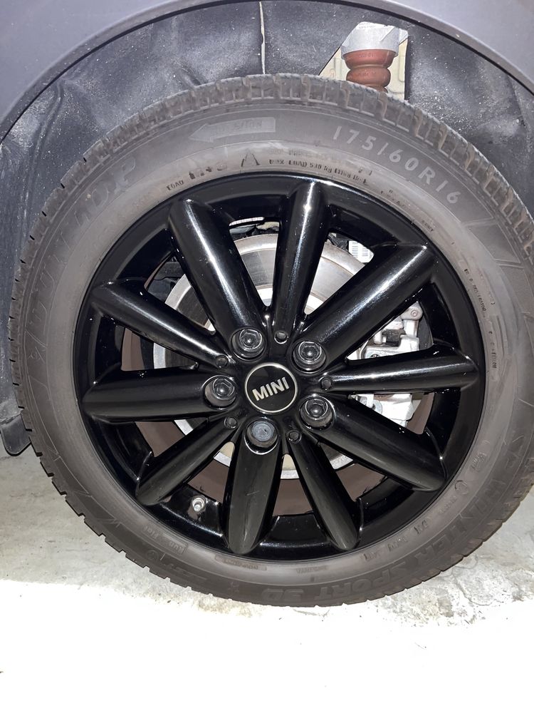 Jantes e pneus mini cooper 16”