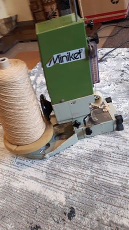 Miniket. Maszyna do obszywania dywanów