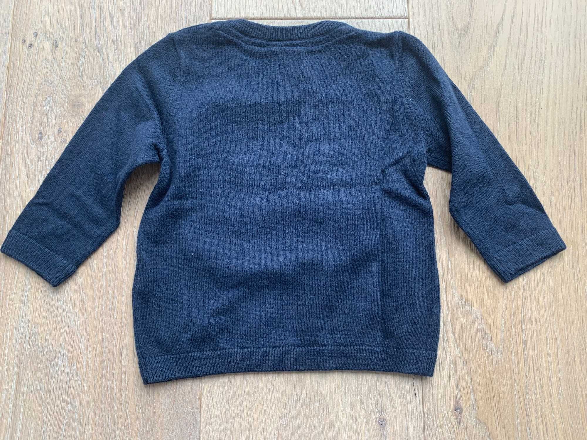 H&M granatowy sweter z koparką 68