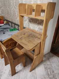 Деревянный стол и стул для ребенка