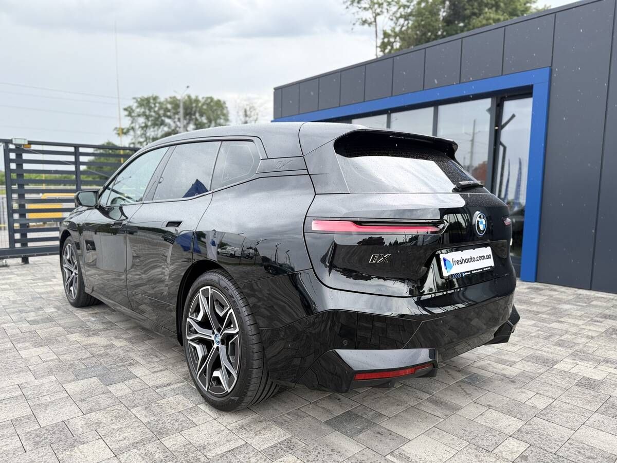 BMW IX M60 2023 freshauto