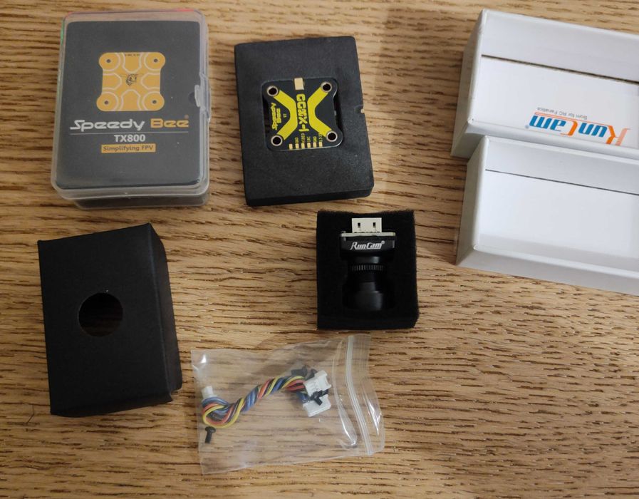 Набір FPV RunCam Phoenix 2Pro 1500TLV + SpeedyBee TX800 VTX 5.8G 48CH