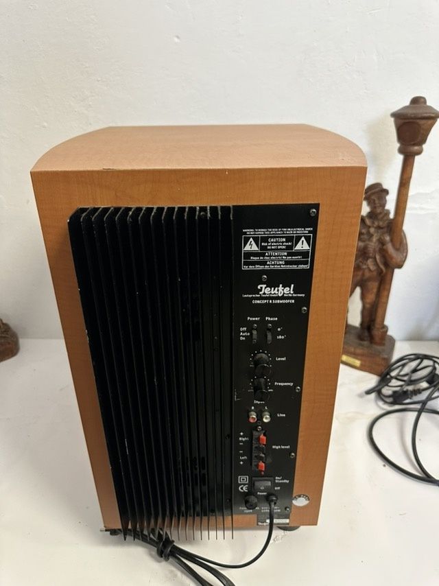 16 kg,! Subwoofer aktywny Concept R, 200 watt