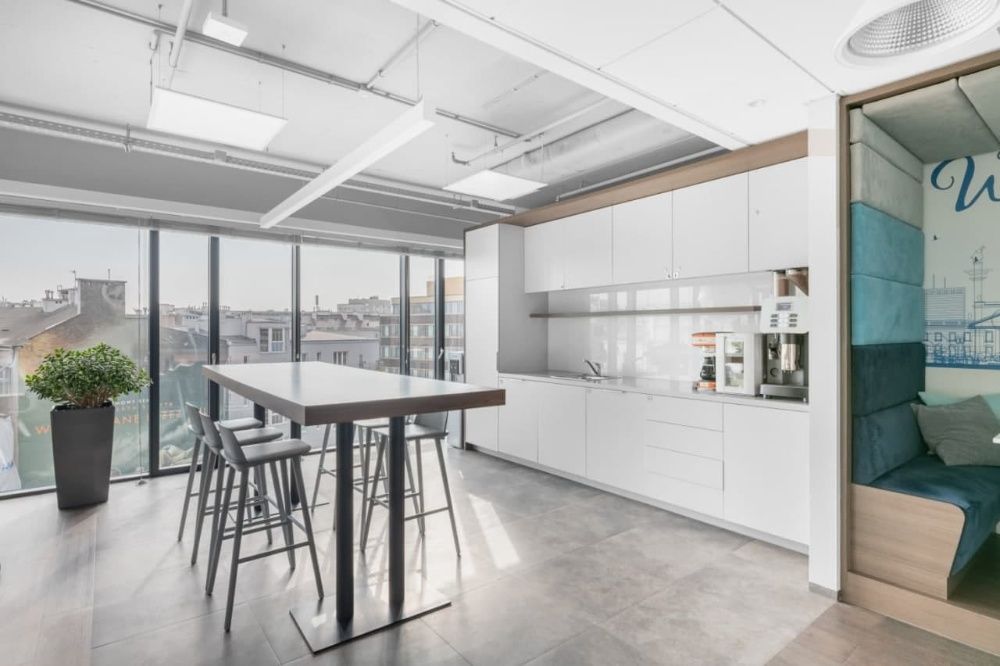 Wynajem biura w Warszawie:Prywatna 1-2 osobowa w Regus Polna Corner