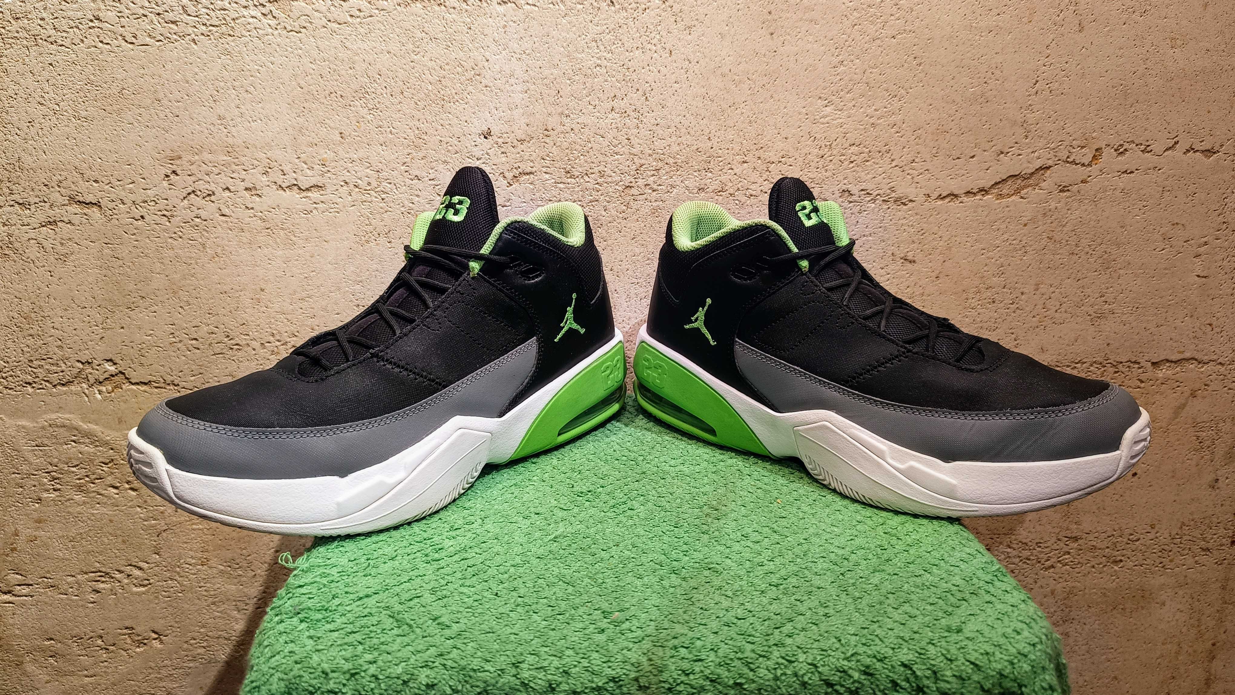 NIKE AIR JORDAN MAX AURA 3 r.42 stan bardzo dobry