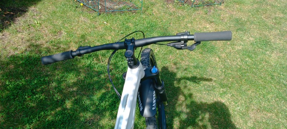 Grand Canyon Young Hero 27.5" + dodatki