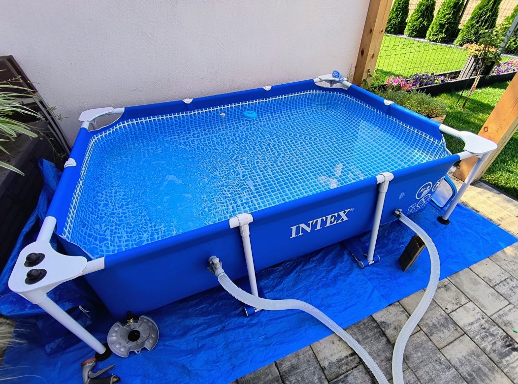 Basen na stelażu INTEX