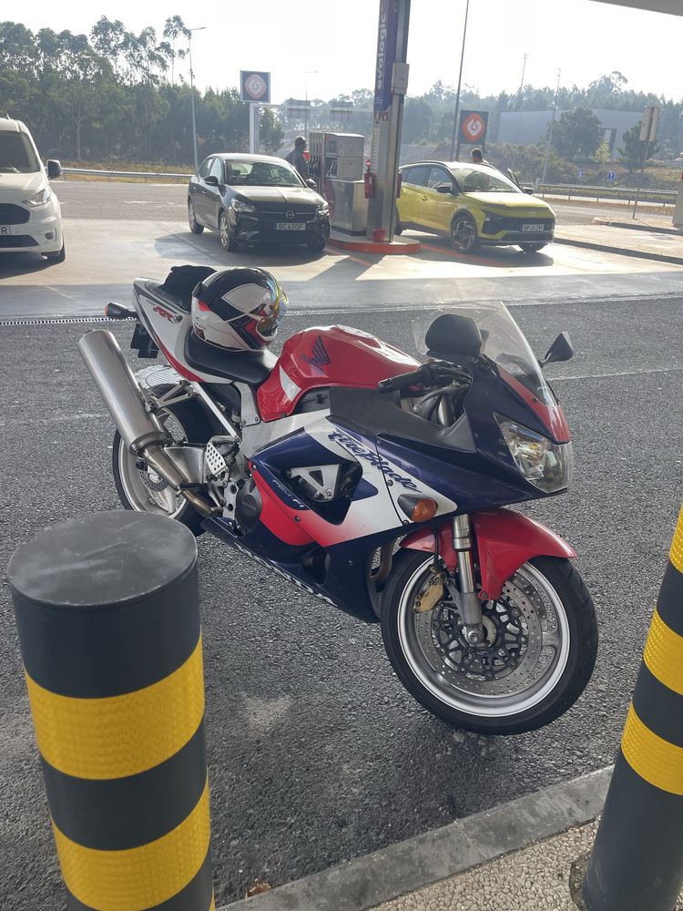Vendo ou troco Honda  CBR 929