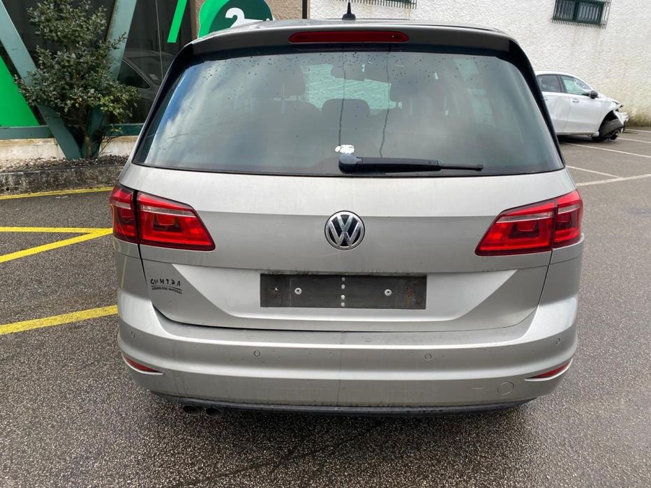 Reforço pára-choques trás VOLKSWAGEN Golf Sportsvan (AM1)