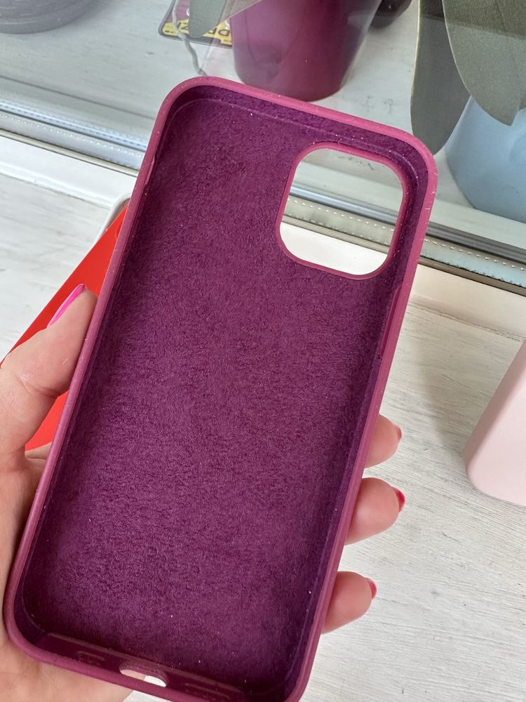 Чохли з мікрофіброю на iPhone 12 pro
