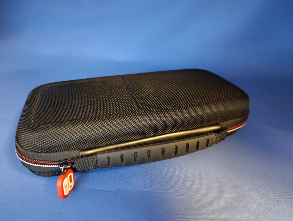 Жорсткий кейс для Nintendo Switch - Deluxe Travel Case