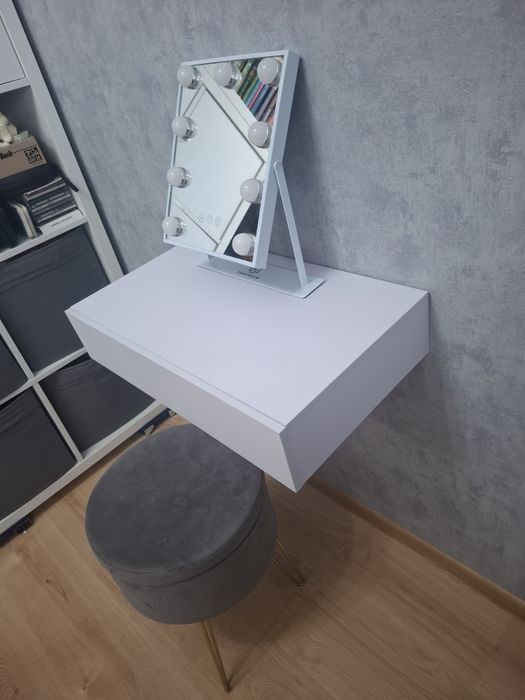 Toaletka szuflada konsola