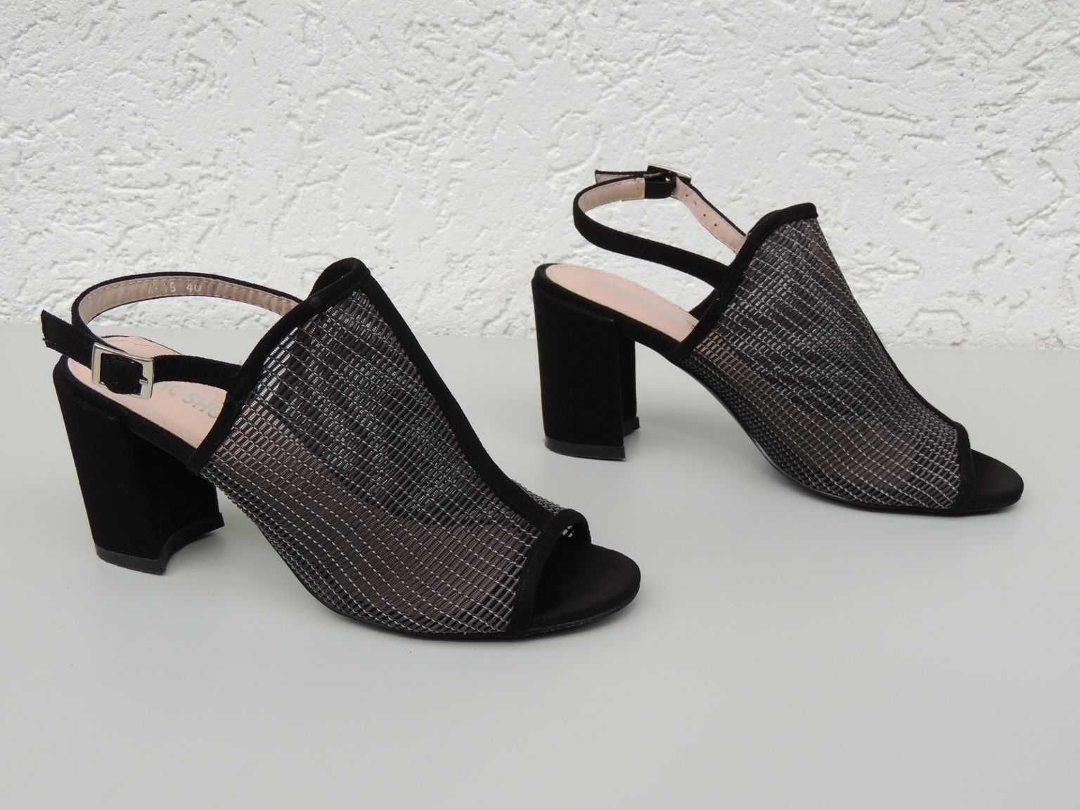Ażurowe sandały "CHC shoes" rozmiar 40