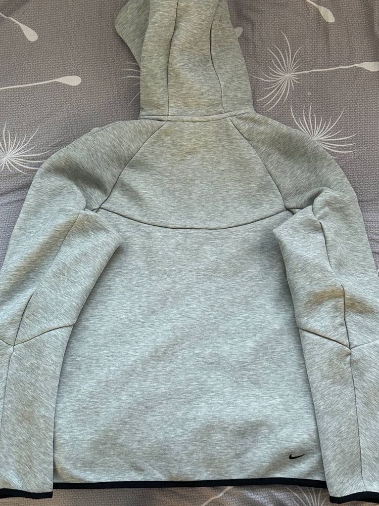 Nike tech fleece