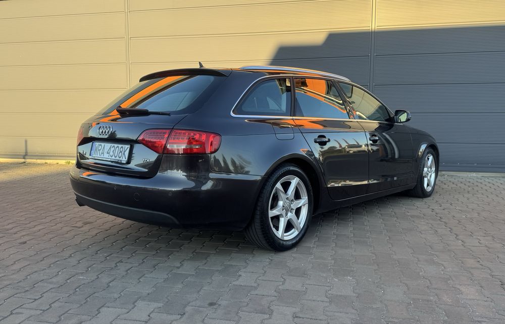 Audi A4 B8 2.0 TDI 143KM | 2010 | Xenon | Stan Bardzo Dobry