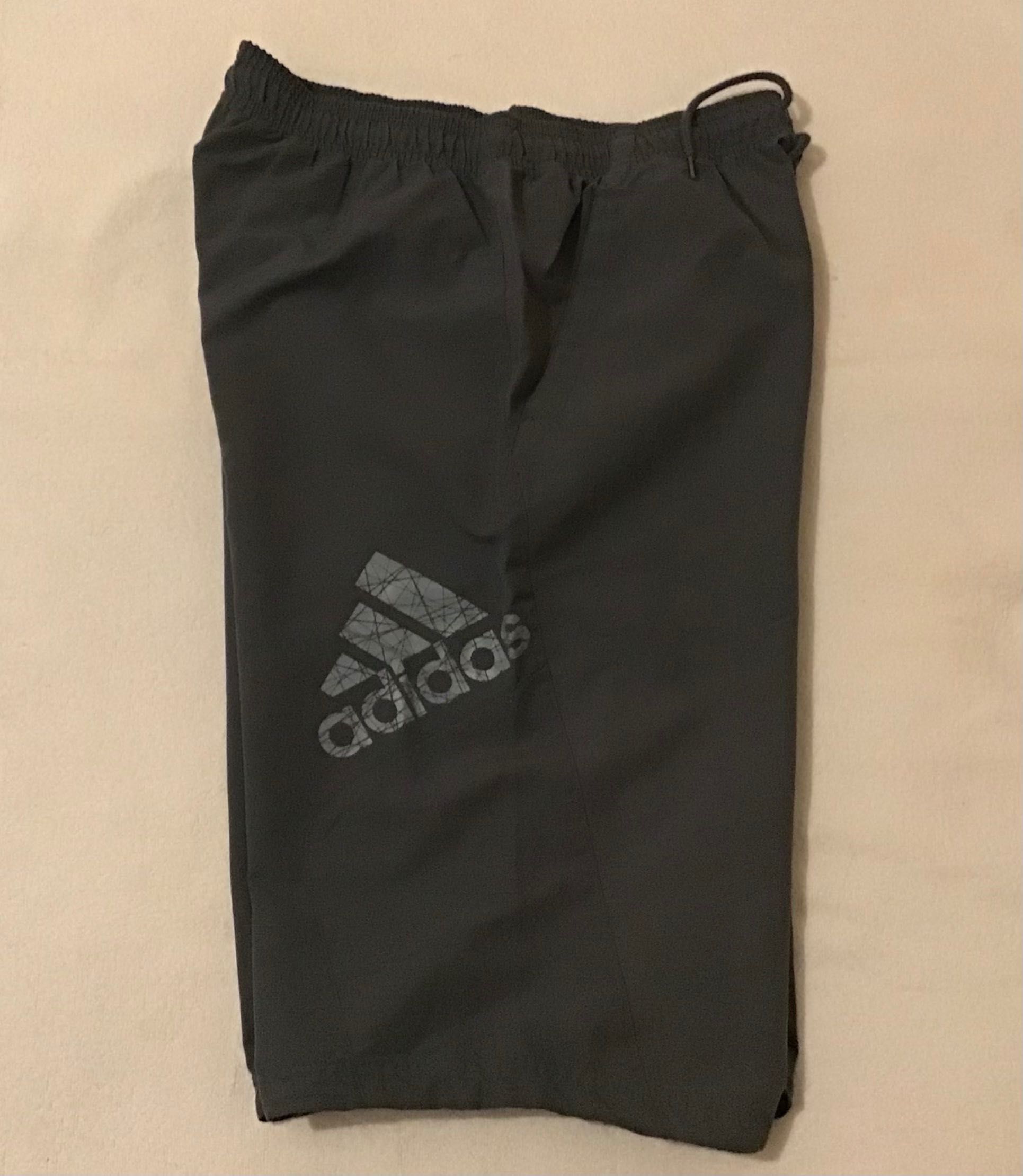 Calções marca Adidas