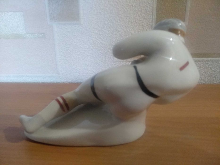 Статуэтка. Первый выпуск. Футбол. Лев Яшин. Майсенский/Мейсен фарфор