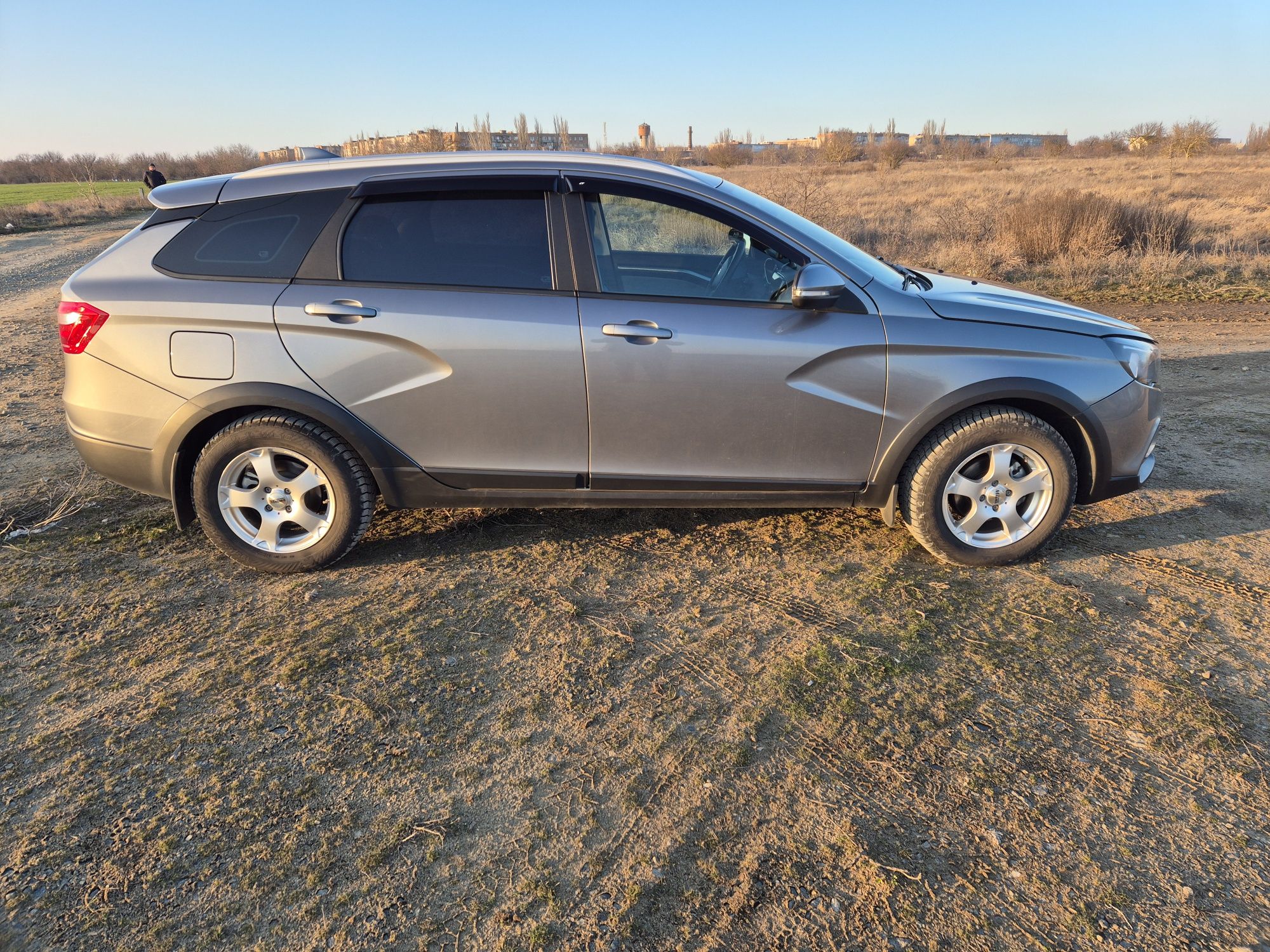 Продаю lada vesta sw cross лада веста