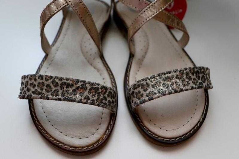 Шкіряні босоніжки garvalin розмір 31