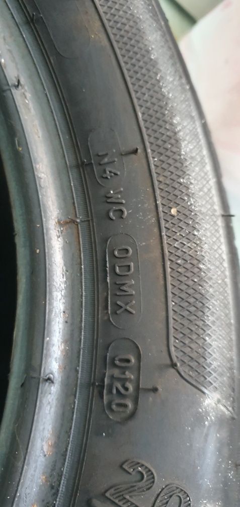 РезинаDunlop 215 50 17