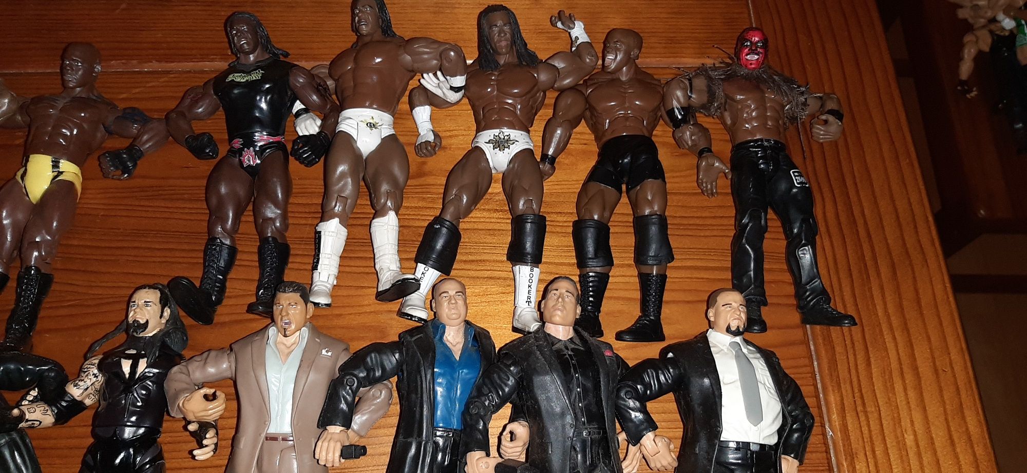 28 figuras/bonecos Wwe-wrestling e comentadores wrestlemania