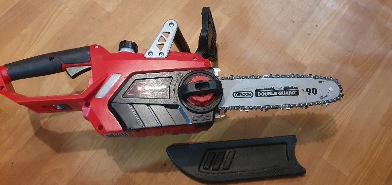 Pilarka einhell 18v
