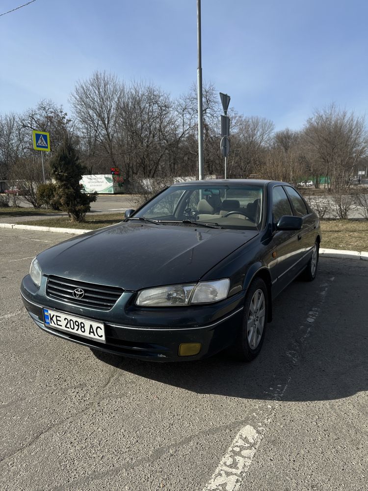 Toyota Camry, Г/Б 1998