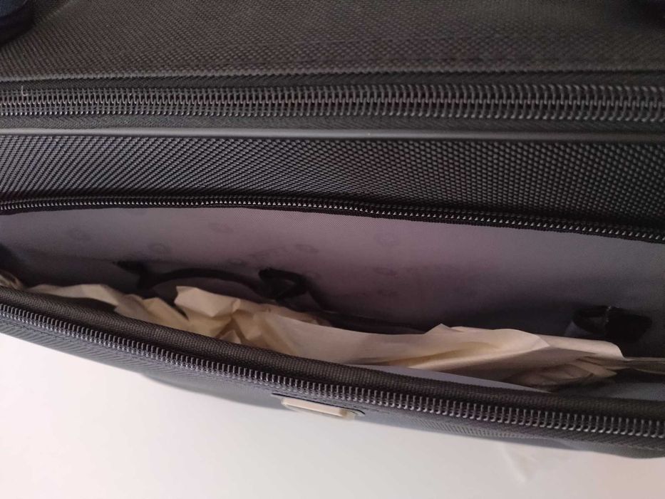 Mala Portátil 15.6" e 17,3" - por estrear