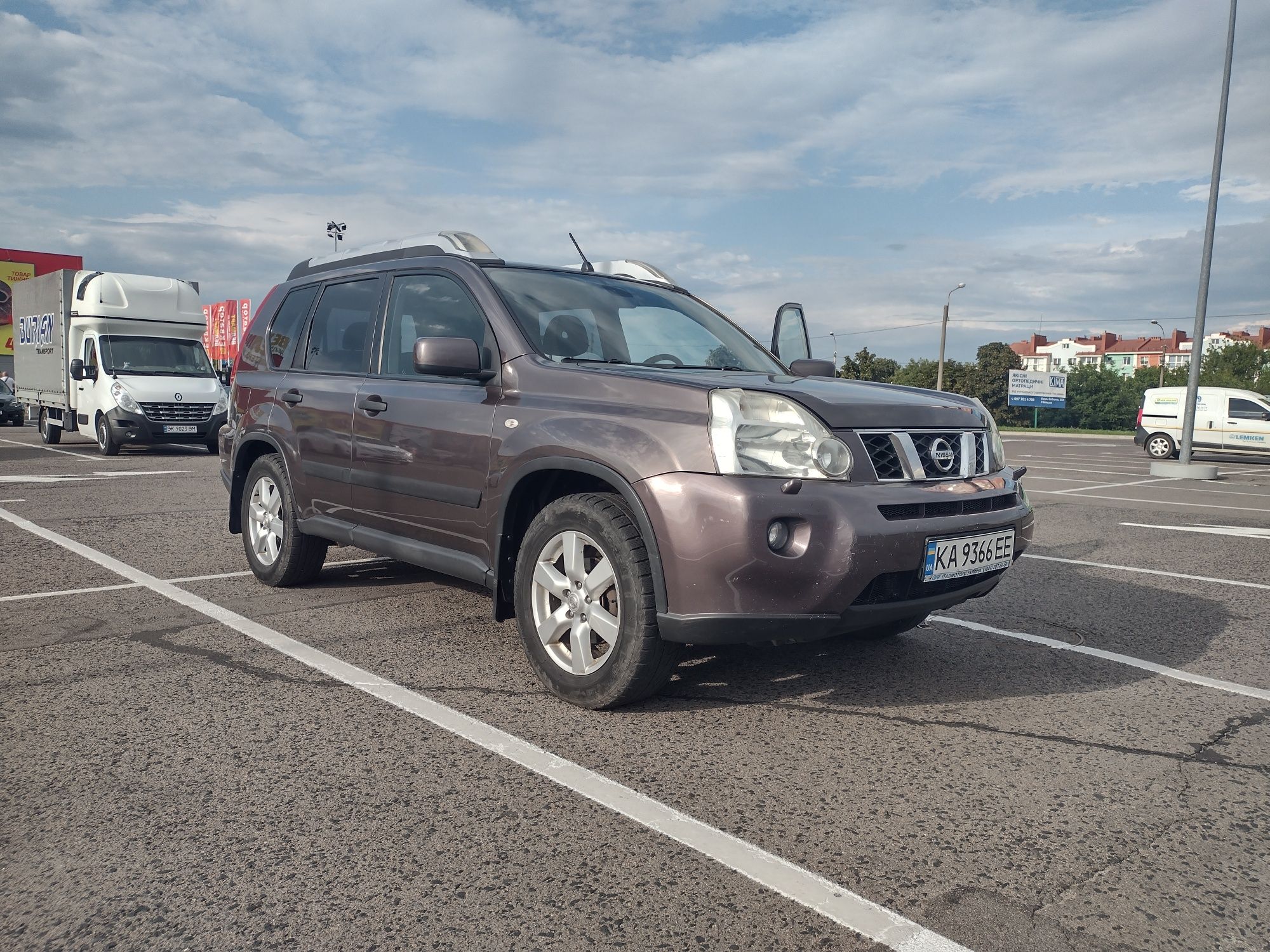 Продам NISSAN x-trail 2.5 газ/бензин