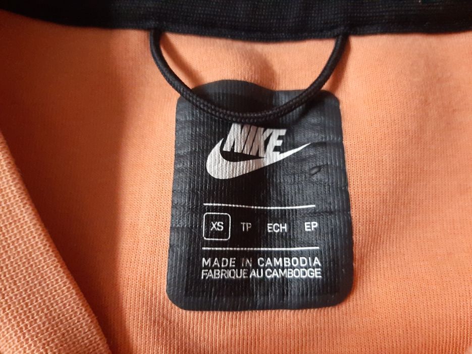 4  брендовых свитшота по цене одного