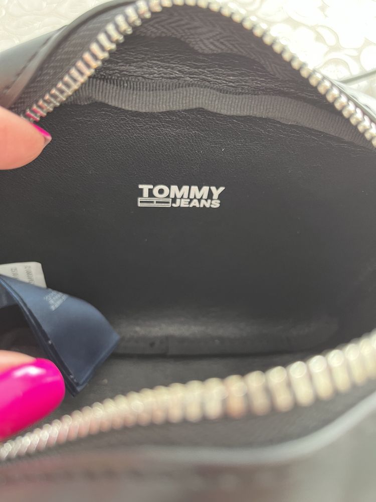 Mała listonoszka Tommy Jeans