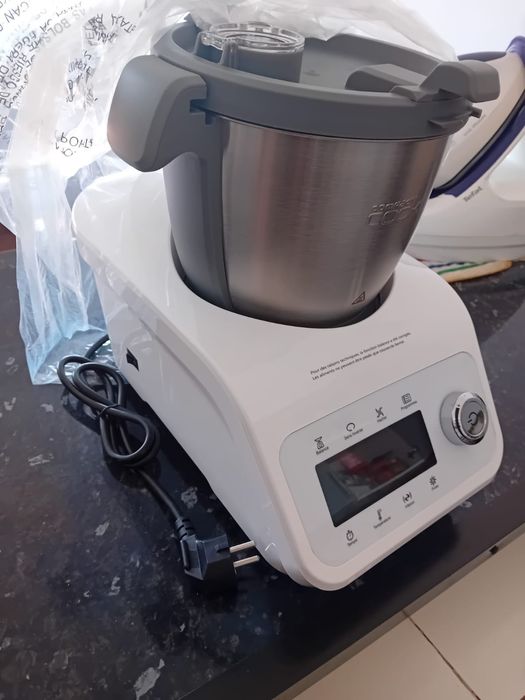 Robô de cozinha  novo