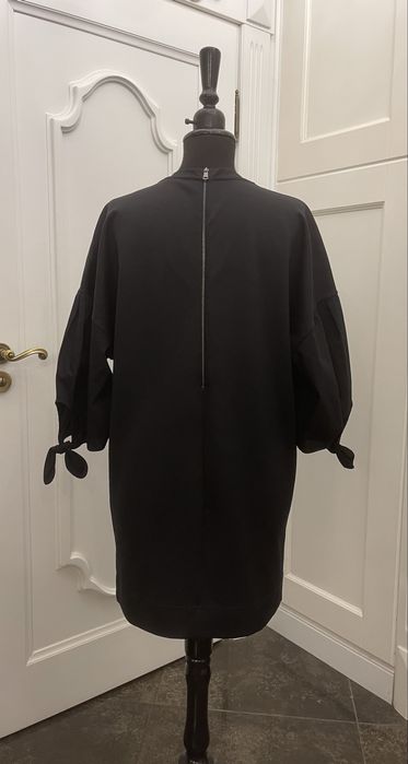 MAX MARA piękna sukienka z bufiastymi rękawkami