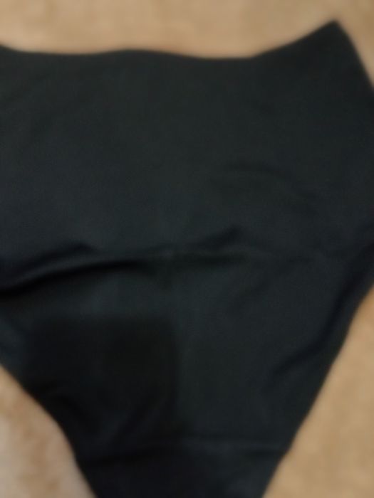 Трусики черние 50-52р.