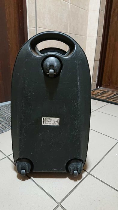 Odkurzacz Miele 1600 W - workowy