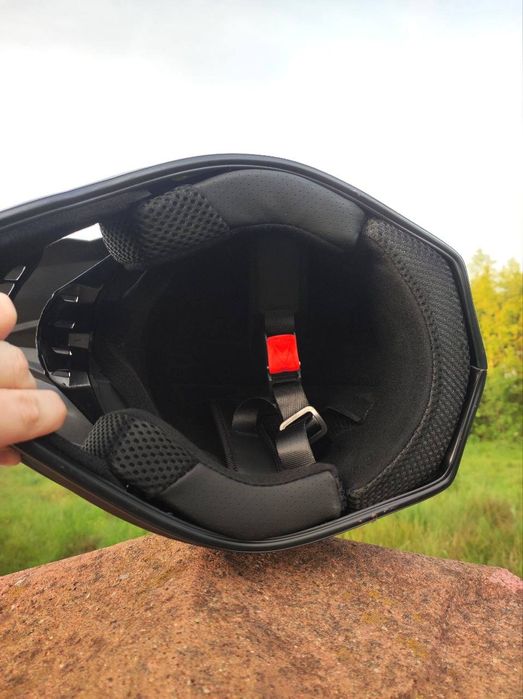 Мото шолом кросовий/ендуро з окулярами