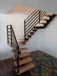 Schody na belce stalowej 3 zabiegowe LOFT ,minimalistyczne