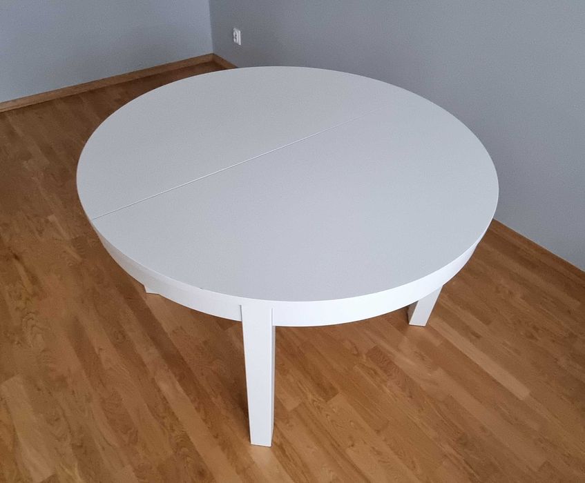 Biały okrągły stół IKEA BJURSTA 115cm rozkładany do 166cm dla 4-6 osób