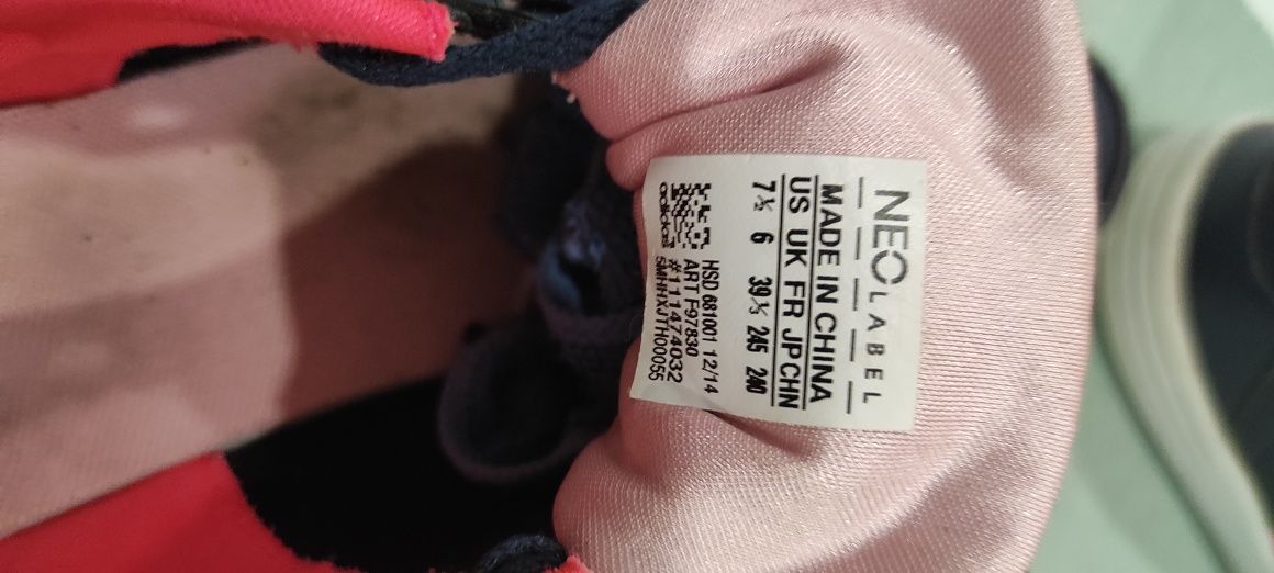 Ténis Adidas Neo Label